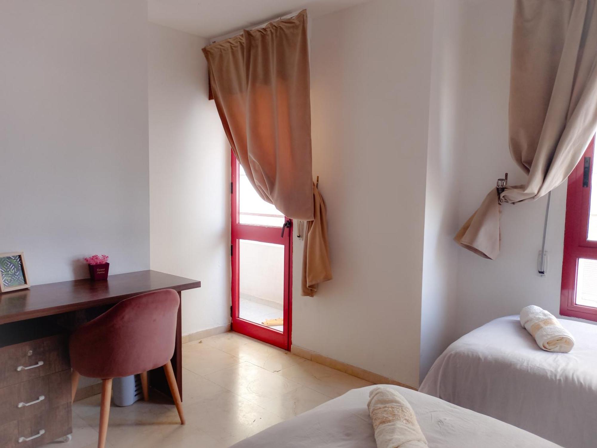 Amazing Appartement " Avec Climatisation " Au Centre Ville En Face Hilton & Gare Train De Tgv De Tanger 2N Танжер Экстерьер фото